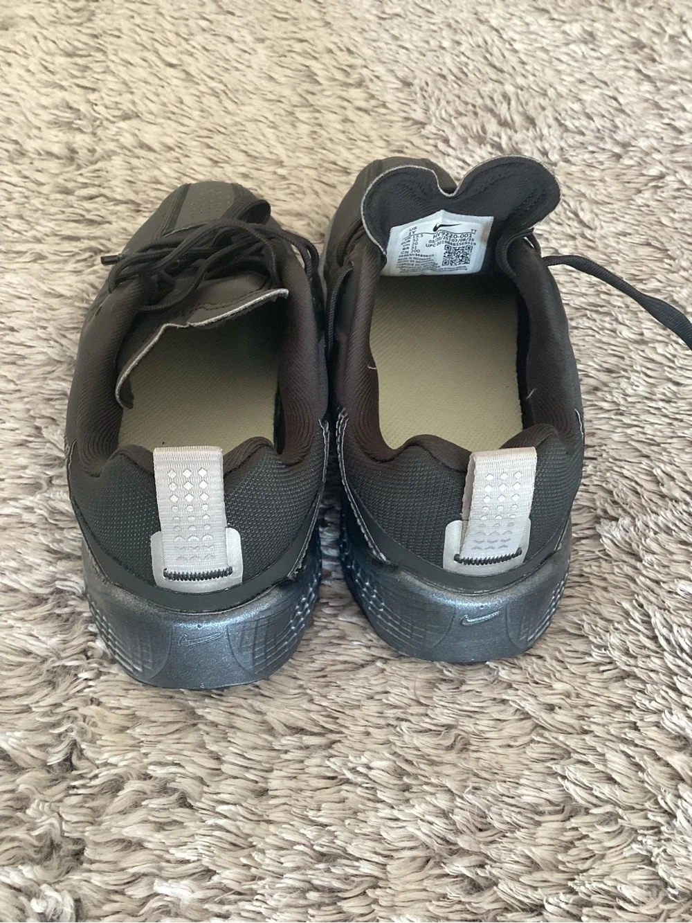 Kids  Black Athletic Sneakers - Low Top Comfort